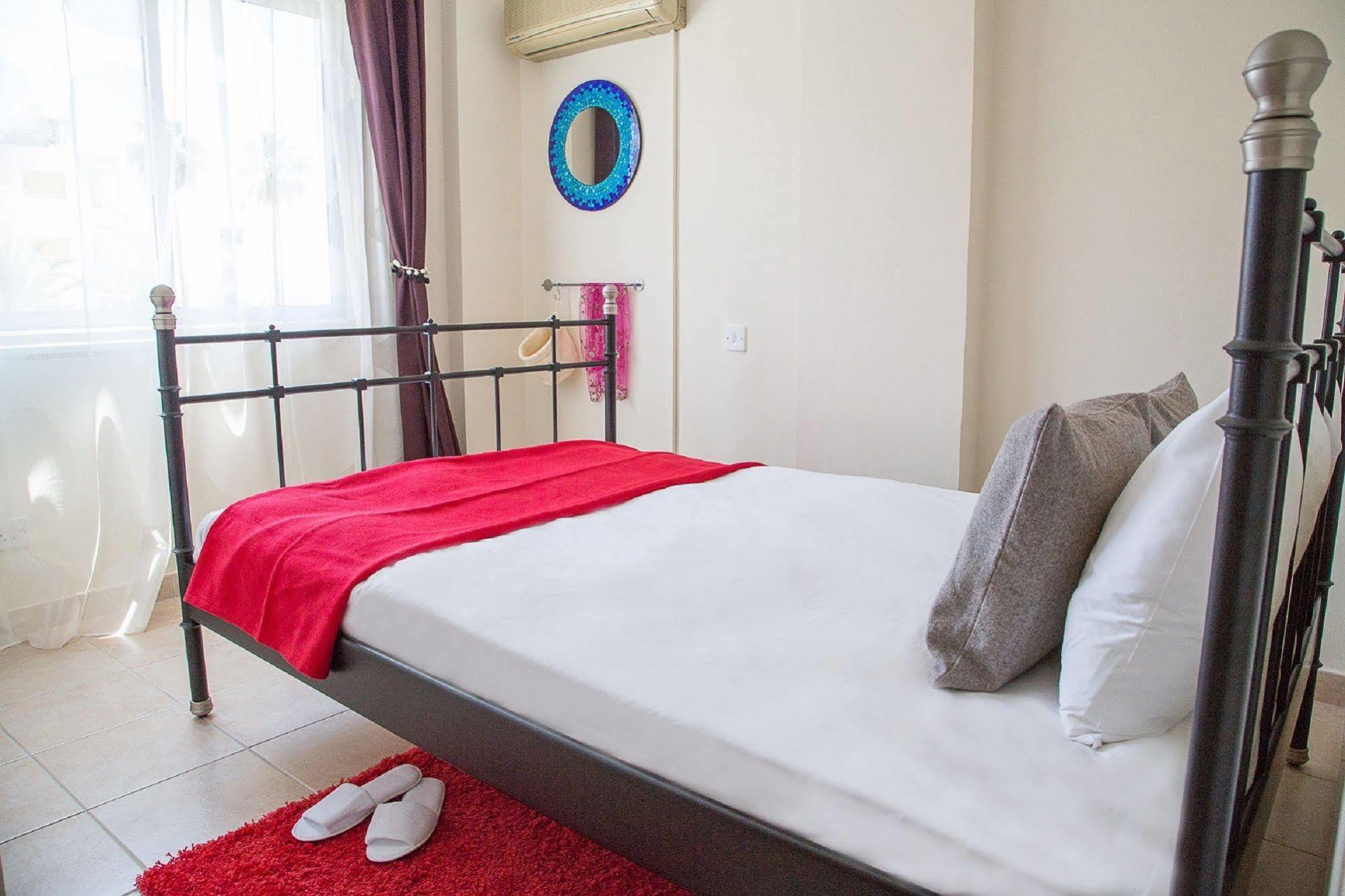 Paphos Love Nest Apartment Exterior photo